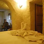 Asteria Cave فندق