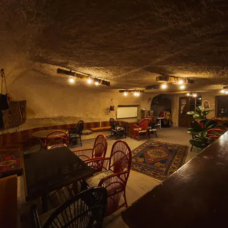 Asteria Cave 3*