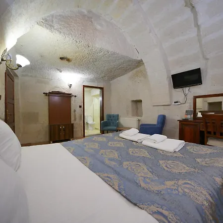 Asteria Cave 3*